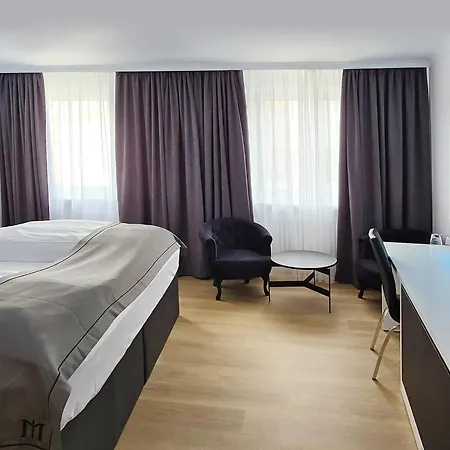 Hotel Goldene Traube-3