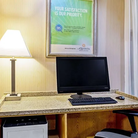 La Quinta By Wyndham Stamford / New York City-2
