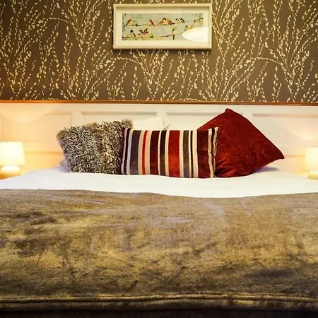The Parkwood Hotel-3