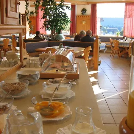 Hotel Pension Sonnenuhr-3