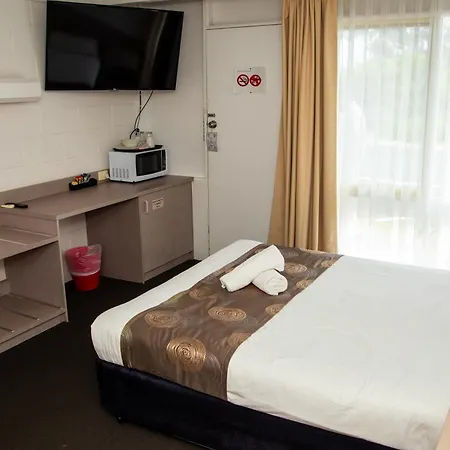 Ocean Views Motel Lakes Entrance-2