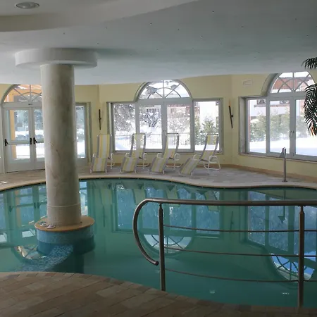 Hotel Canada-3