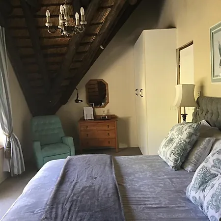 Warrens Guest House-2
