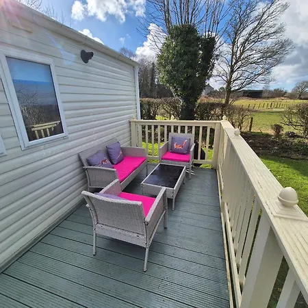 24 The Beeches Caravan Park-2