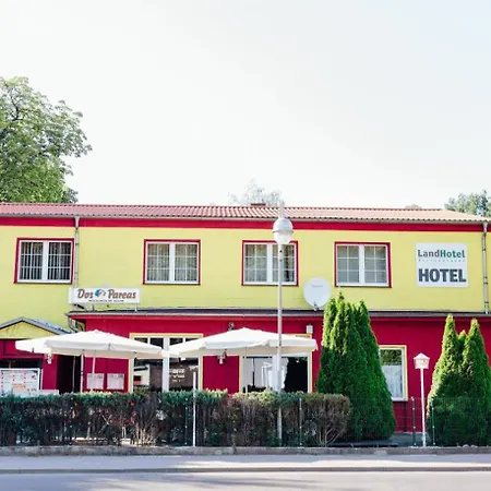 LandHotel-3