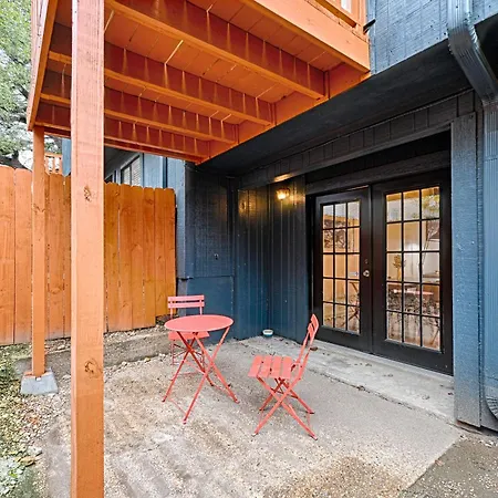 Heart Of Austin Hideaway-3