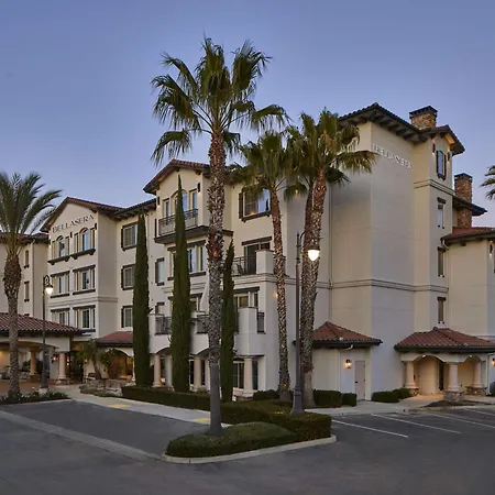 Bellasera Hotel & Suites Paso Robles, Tapestry By Hilton-2