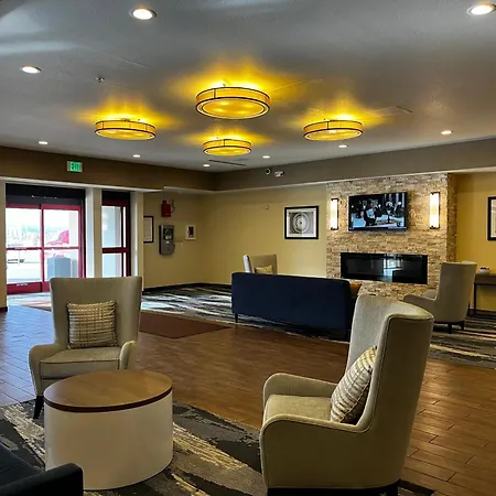 Comfort Suites Denver International Airport-2