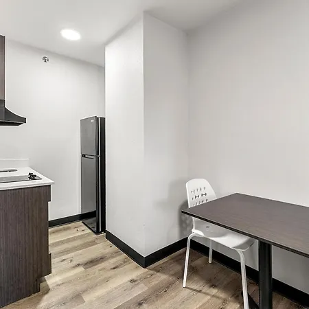Southern Suites Forest Park-3