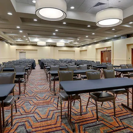 Drury Inn & Suites Charlotte Northlake-2