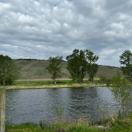 Sportsman Lodge Melrose Mt-2