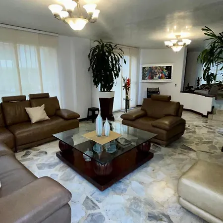 Casa Castillo Cali-2