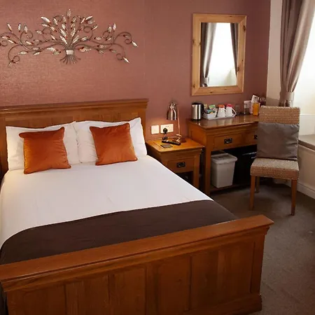 Ensuite Bed And Breakfast Rooms At The Ring Pub-3