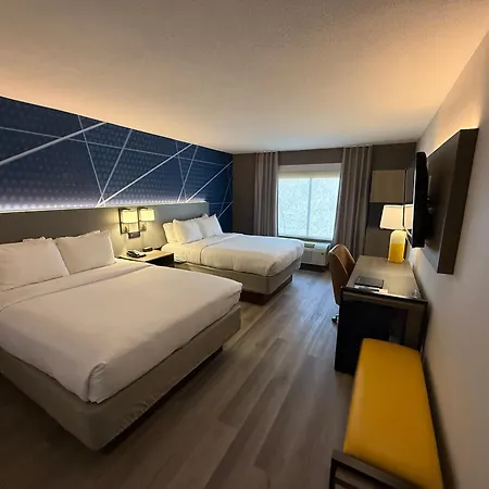 Comfort Inn & Suites Danbury-Bethel-2