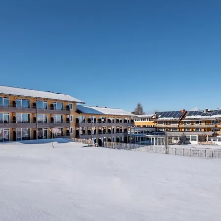 Hotel Nesselwanger Hof-2