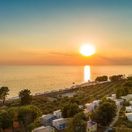 Aminess Planet Camping Maravea Holiday Homes-3