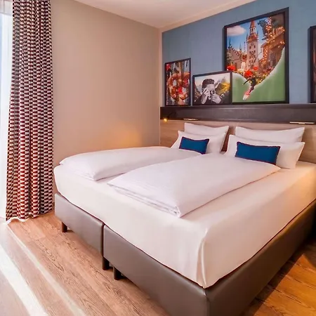 Ramada Encore By Wyndham Munich Messe-3