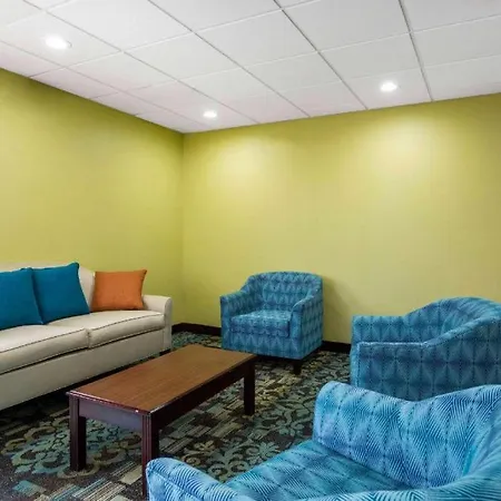Quality Inn & Suites Arnold - St Louis-3