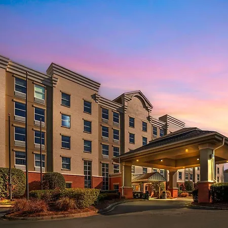 Comfort Suites Near Birkdale Village- Huntersville-3