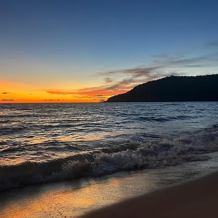 Lazy Beach-3