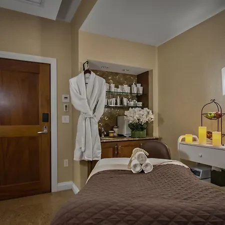 Inn By The Sea-3
