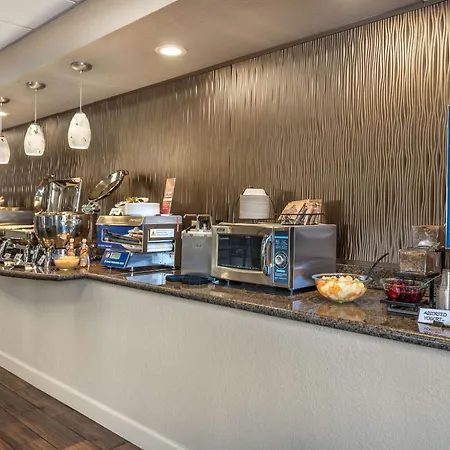 Best Western Plus Peak Vista Inn & Suites-3