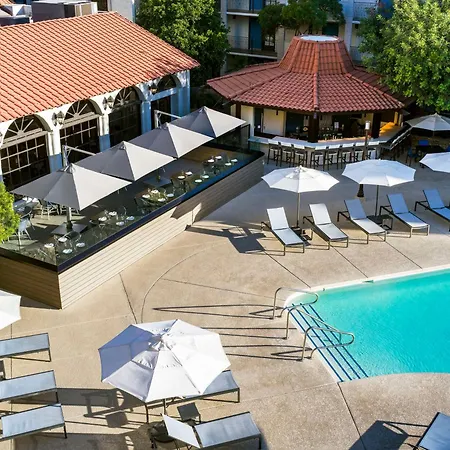 Embassy Suites By Hilton Scottsdale Resort-2