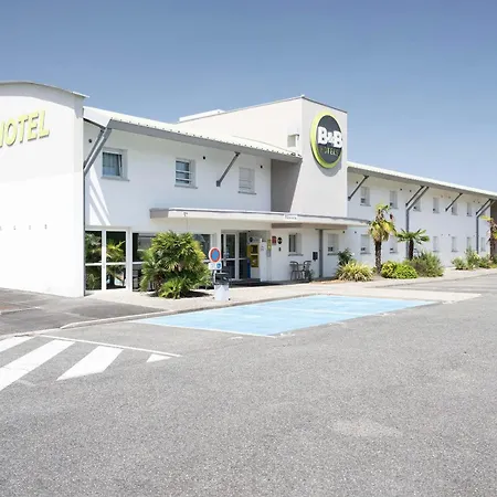 B&B Hotel Pau Lescar-2