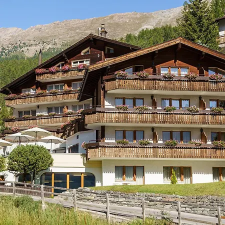 Hotel Alpenroyal-3