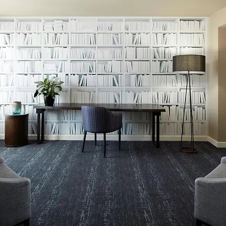 Doubletree By Hilton Montreal-3