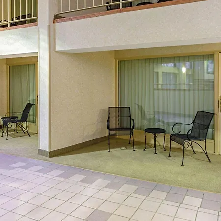 La Quinta By Wyndham Appleton College Avenue-2