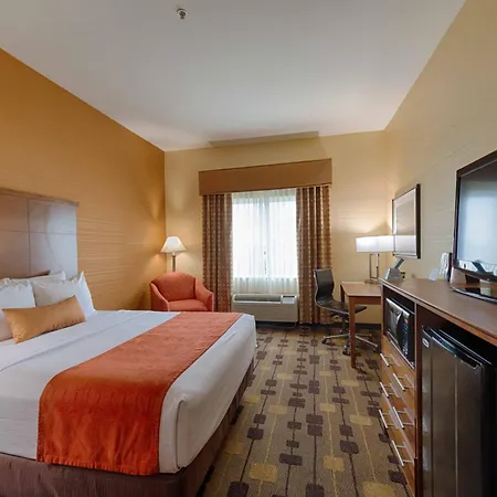 Best Western Plus Delta Inn & Suites-2