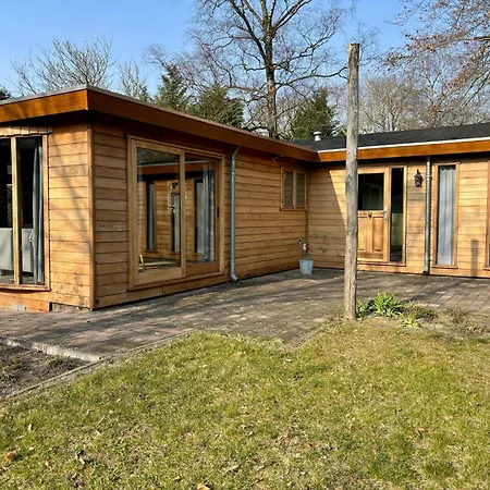 Bungalowpark Het Verscholen Dorp-3