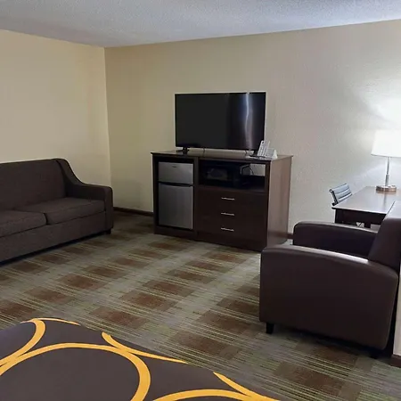 Super 8 By Wyndham Lincoln-2