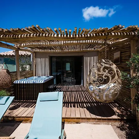 Le Hameau Des Pesquiers Ecolodge&Spa, Curio Collection By Hilton-2