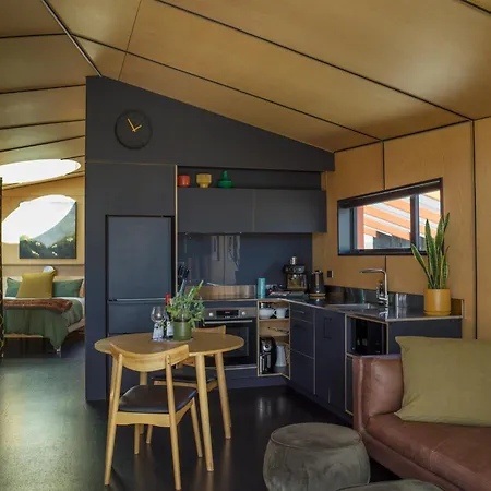 Skylark Cabin-2