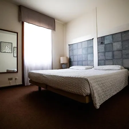 Hotel Rendez Vous-2