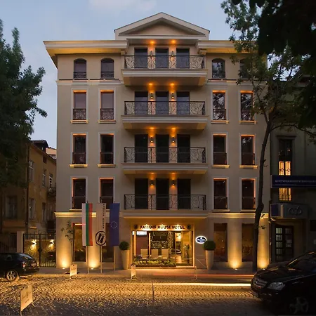 Famous House-3