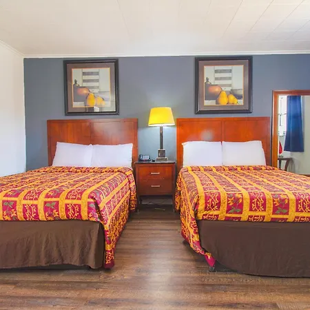 Oyo Hotel Mcalester Ok S Main St-2