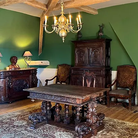Chateau De La Riviere-3