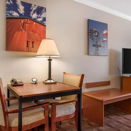 Best Western Club House Inn & Suites-2