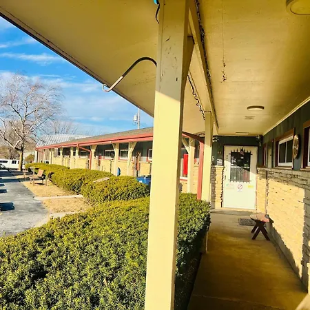 Wisconsin-Aire Motel By Oyo Random Lake-3