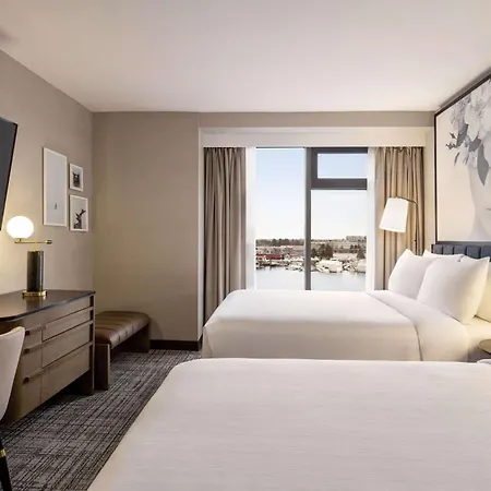 Radisson Blu Vancouver Airport Hotel & Marina-2