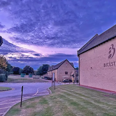 Bicester Hotel, Golf & Spa-3