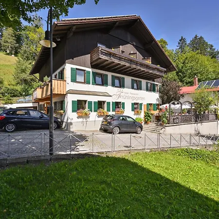 Hotel Restaurant Frühlingsgarten-2