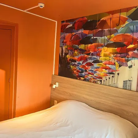 Egg Hotel Sarcelles-3