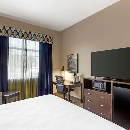 Best Western Plus Grant Creek Inn-2