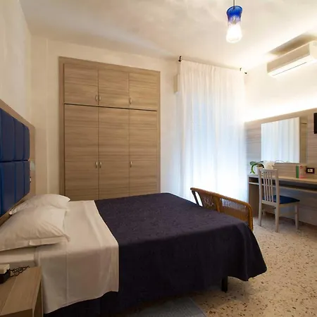 Hotel Onda Marina-2