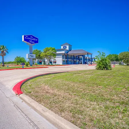 Executive Inn Port Lavaca By Oyo-3