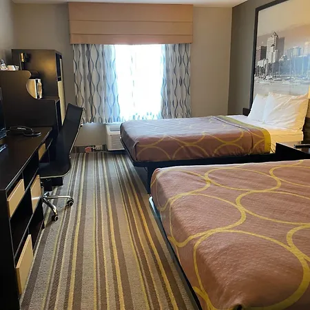 Delavan Inn And Suites-3
